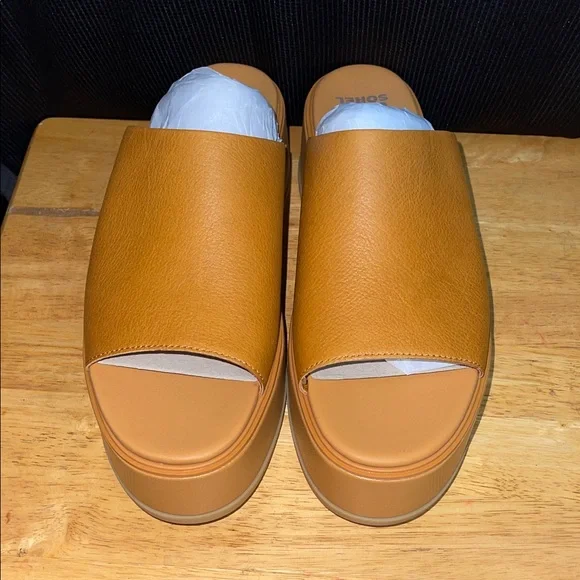 Sorel Women's Brown Platform Mules - Picture 2 of 7